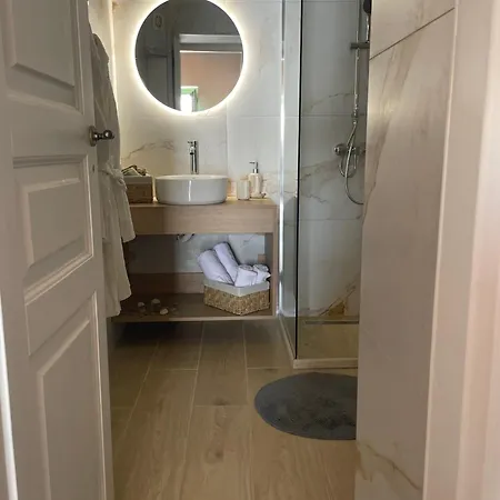 Numenia Seafront האלקי