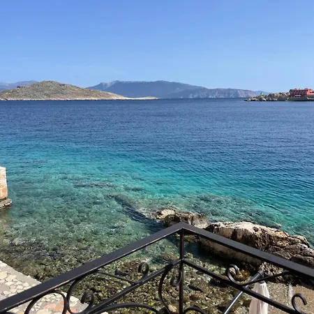 Numenia Seafront האלקי