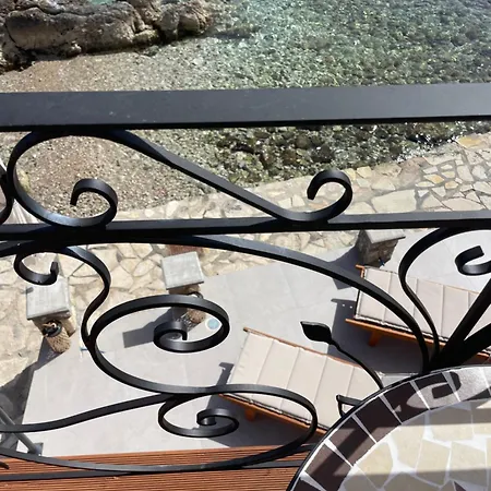 Numenia Seafront בית נופש *