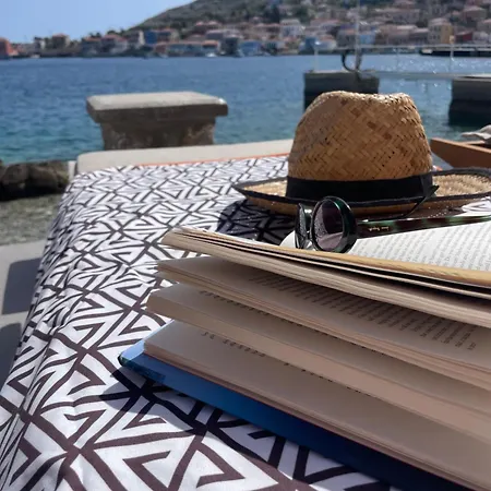 Numenia Seafront Semesterbostad