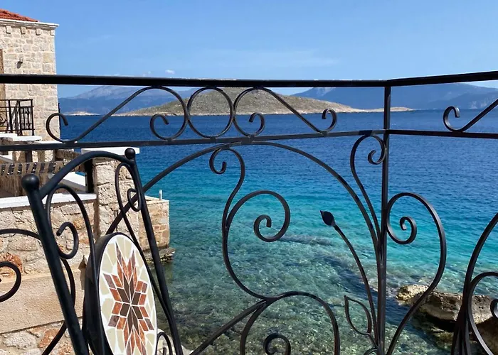 Numenia Seafront Casa de Férias *